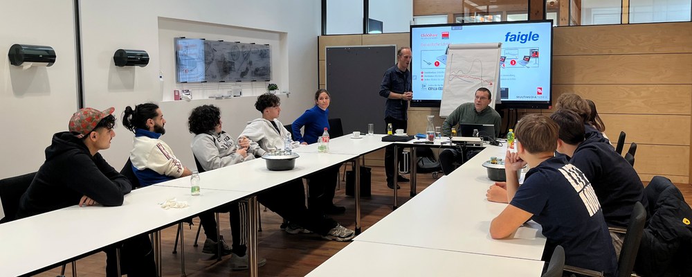 Unsere Praktikantin war mit dabei beim Workshop in Hard und berichtet kurz darüber.